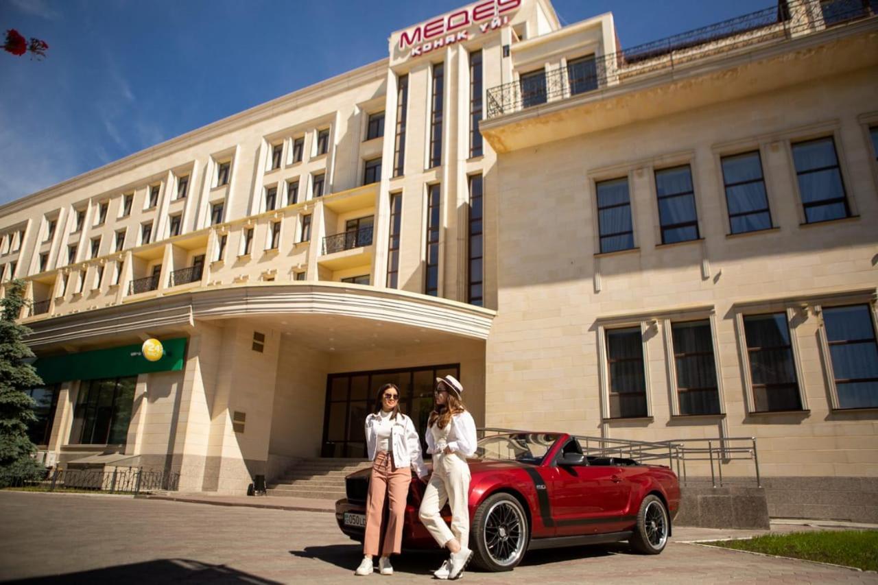 Medeu Hotel Kostanay Luaran gambar