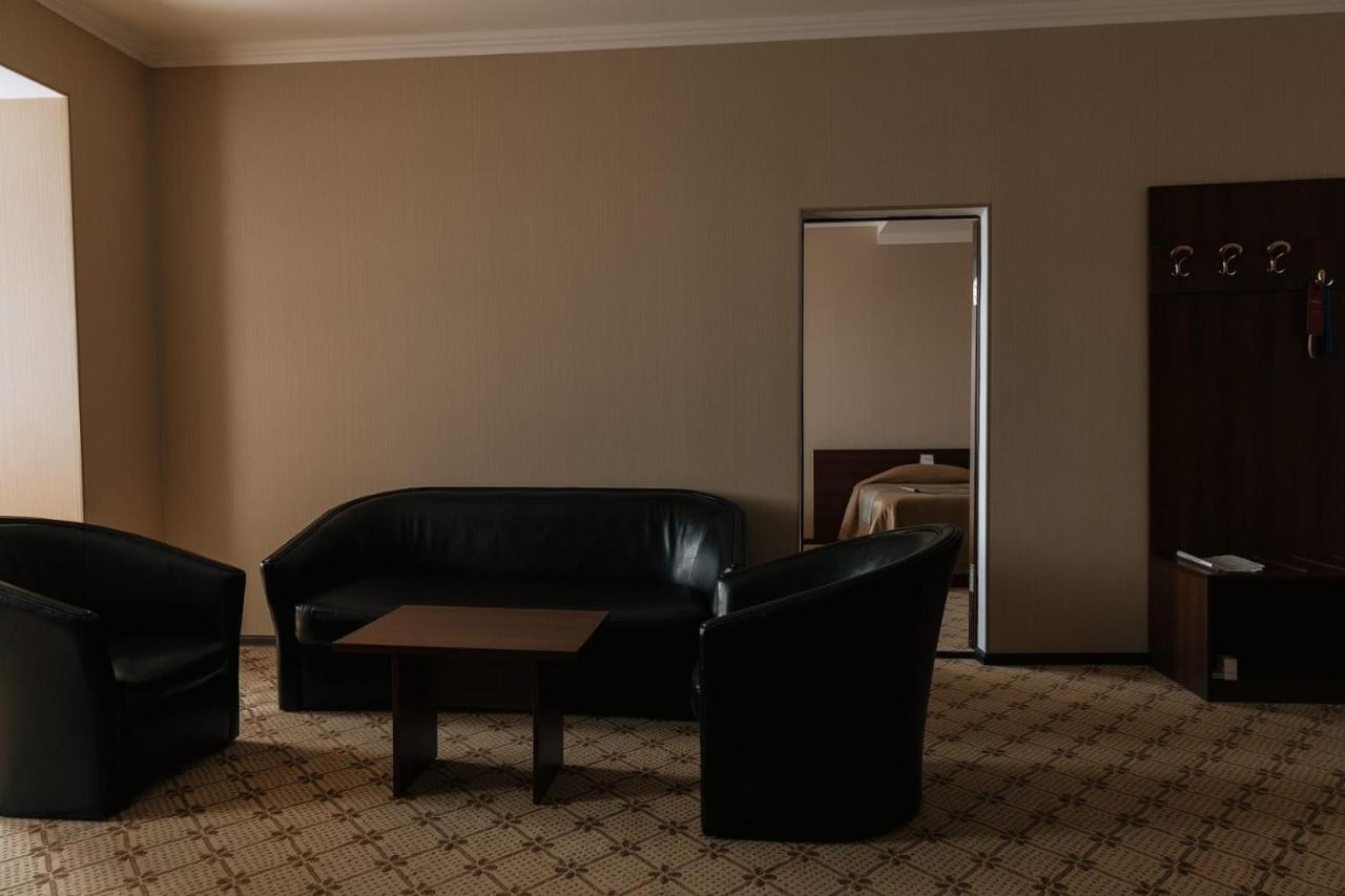 Medeu Hotel Kostanay Luaran gambar