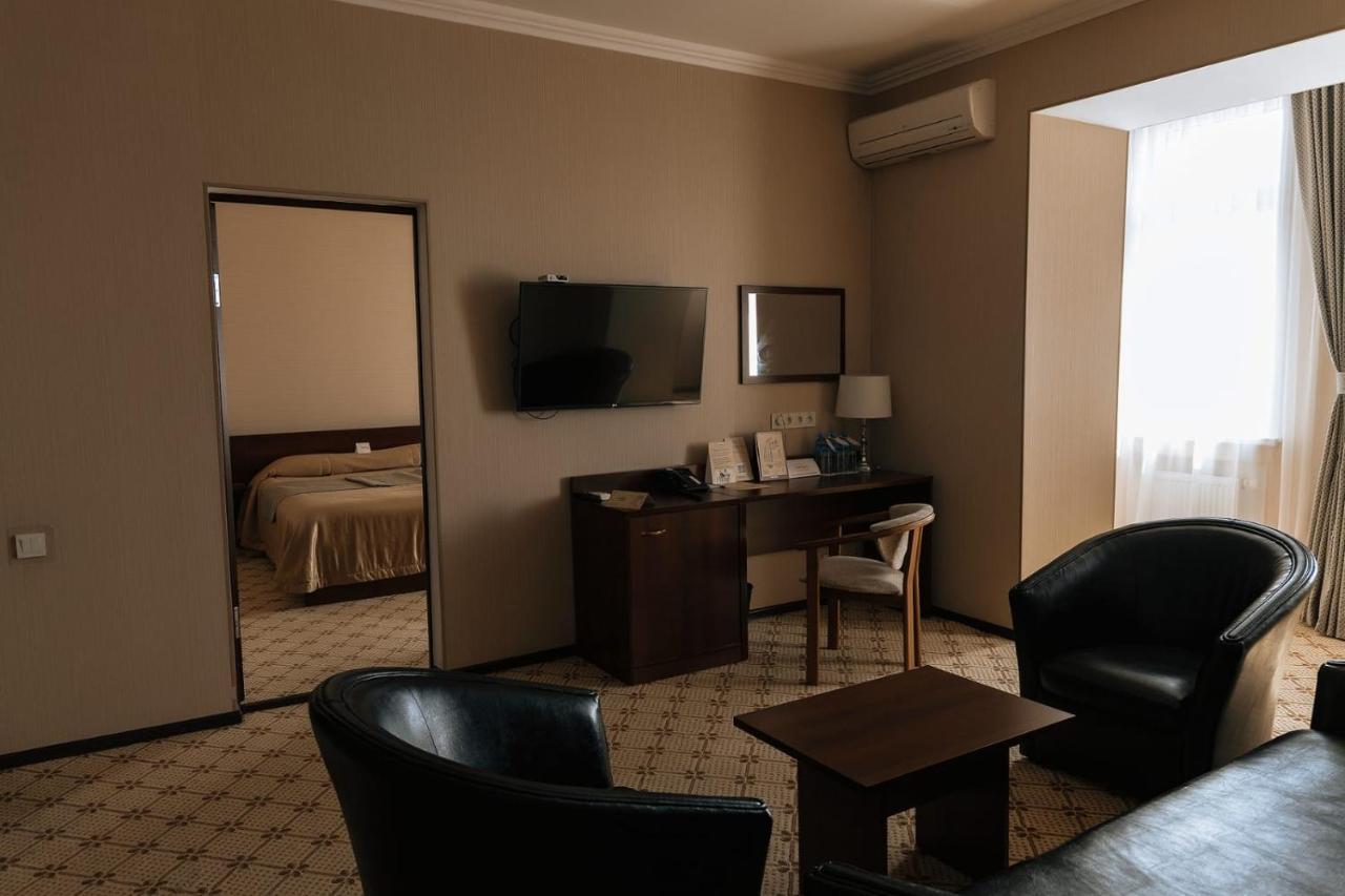 Medeu Hotel Kostanay Luaran gambar