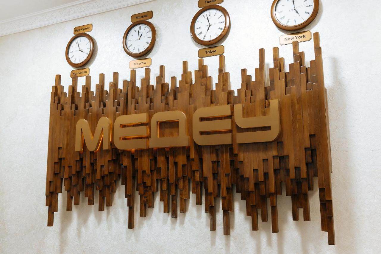 Medeu Hotel Kostanay Luaran gambar